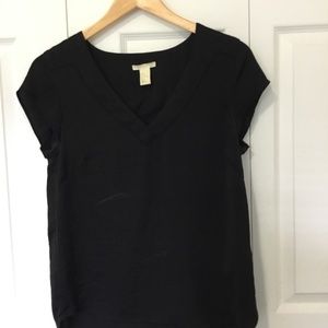 Basic black t-shirt